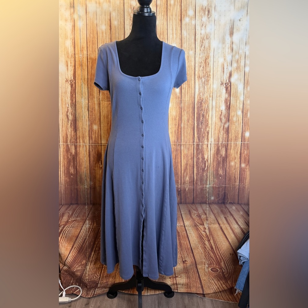 Universal Thread Women’s Ribbed Button Front Midi… - image 3